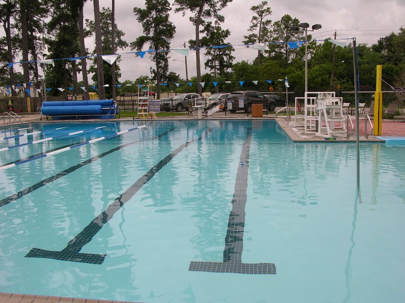 Dad's Club 50 meter olympic pool and childrens pool 1006 Voss Road (14)